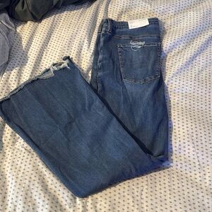 American Eagle Super High Rise Flare Sz 16 Short NWT